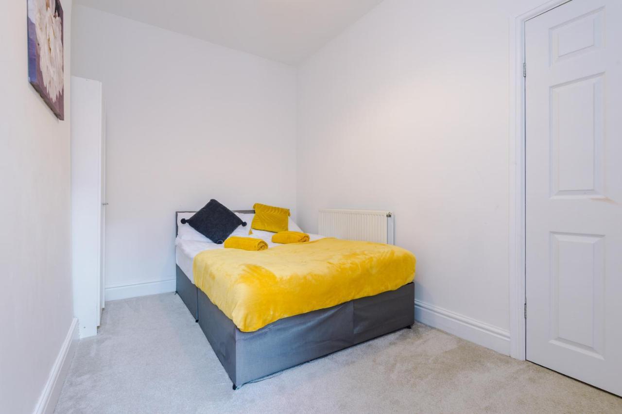 Finchley House Lovely House In Anfield, 2 Minutes Walk From The Stadium, Parking And Wifi Villa Liverpool Esterno foto